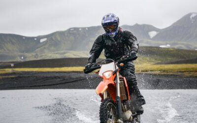 Jazda motocyklem przy niższych temperaturach – o czym pamiętać?